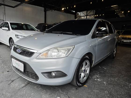 FORD FOCUS 2.0 GLX 16V FLEX 4P AUTOMÁTICO